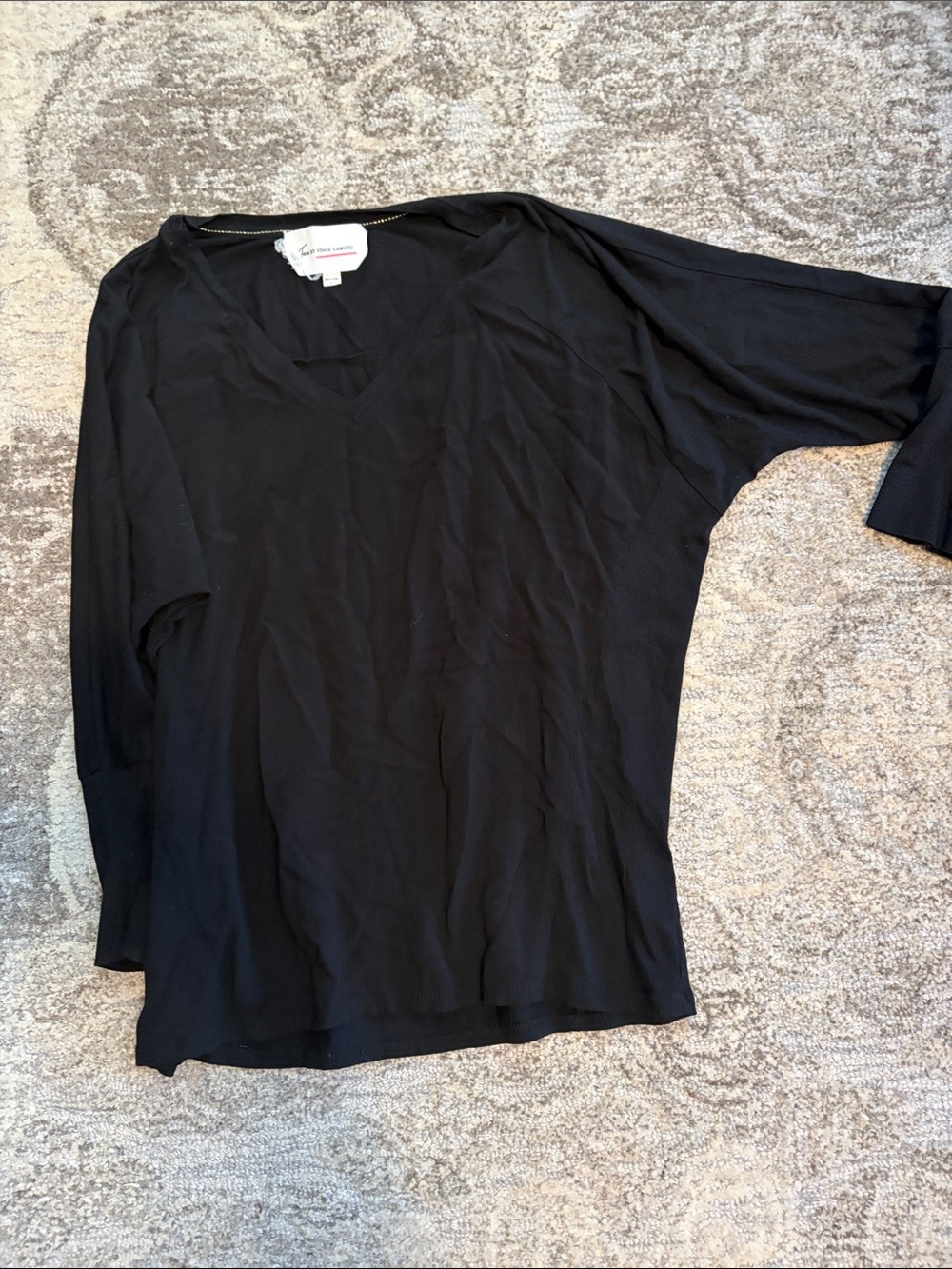 Vince Camuto Black Long-Sleeve V-Neck Dolman Top